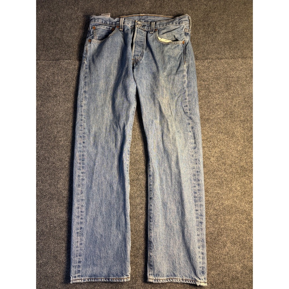 Levi's Jeans Mens 33x30 Blue Denim Medium Wash Straight Fit Red Tab Button Fly
